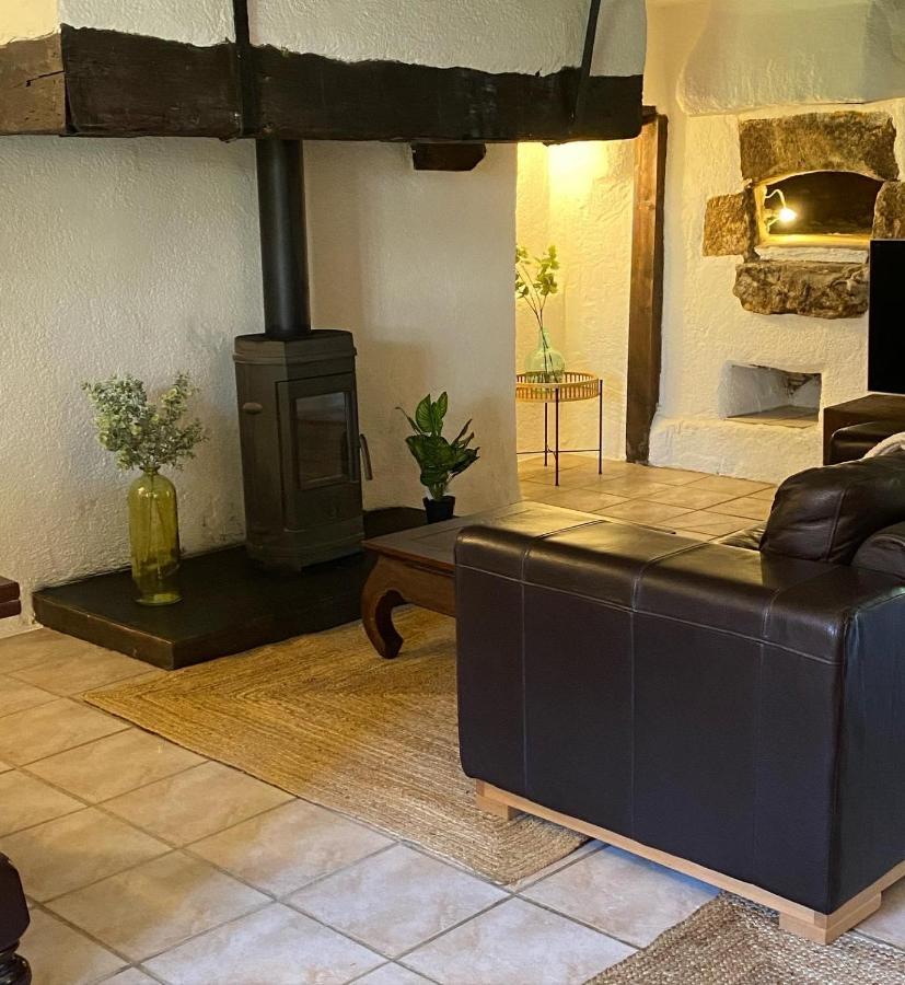 Spacious 1 Bed Home With Shared Pool Champagnac-la-Riviere Екстер'єр фото